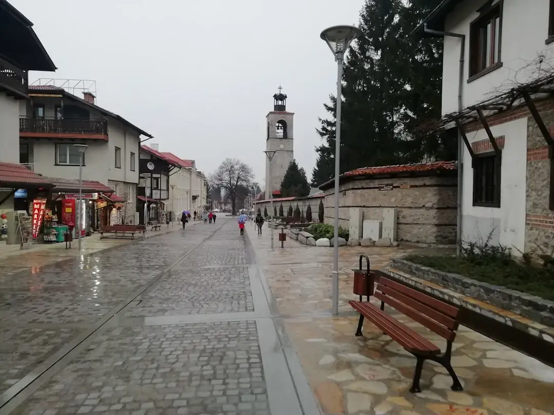 17 lansări de frumusețe care au încântat redactorii în august