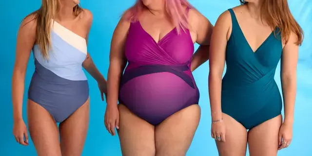 Costume de baie pentru siluete pline: O nouă eră a încrederii pe plajă
