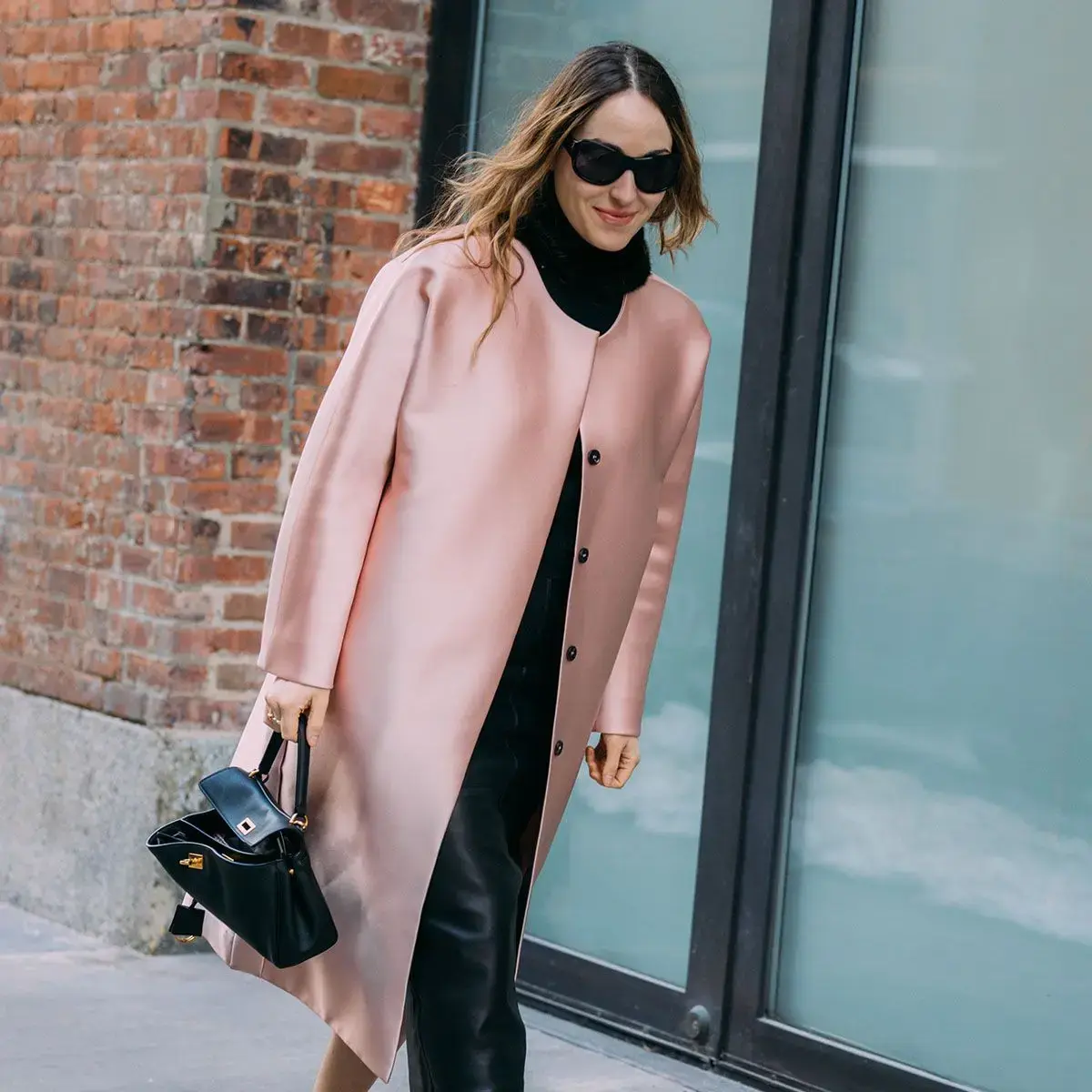 Fashion Insider: Cele mai tari stiluri ale lunii, alese de experți