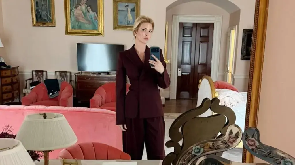 Ivanka Trump, eleganță estivală pe yacht