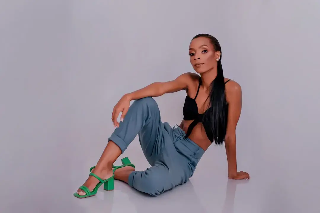 Jelly Sandals au ajuns în centru în această vară